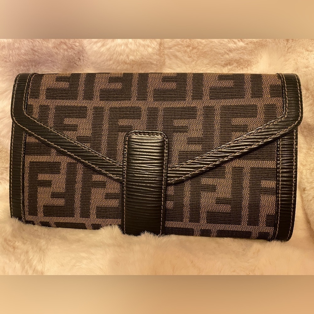 FENDI ZUCCA WALLET FENDI SIGNATURE CANVAS CLUTCH FENDI WRISTLET FENDI BAG - Picture 3 of 17